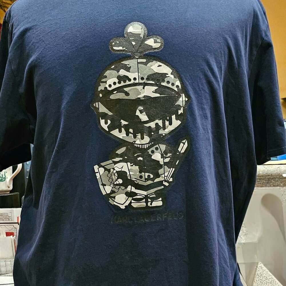 Size XL Karl Lagerfeld Paris Knight Short Sleeve Blue T Shirt Men's RN# 54163